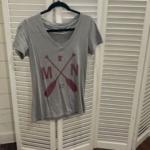 V-Neck Minnesota t-shirt.